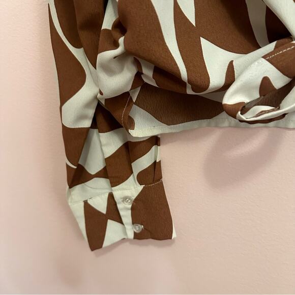 Sanctuary Tie Hem Button Down Safari Pattern Long Sleeve Shirt XL - Picture 5 of 9